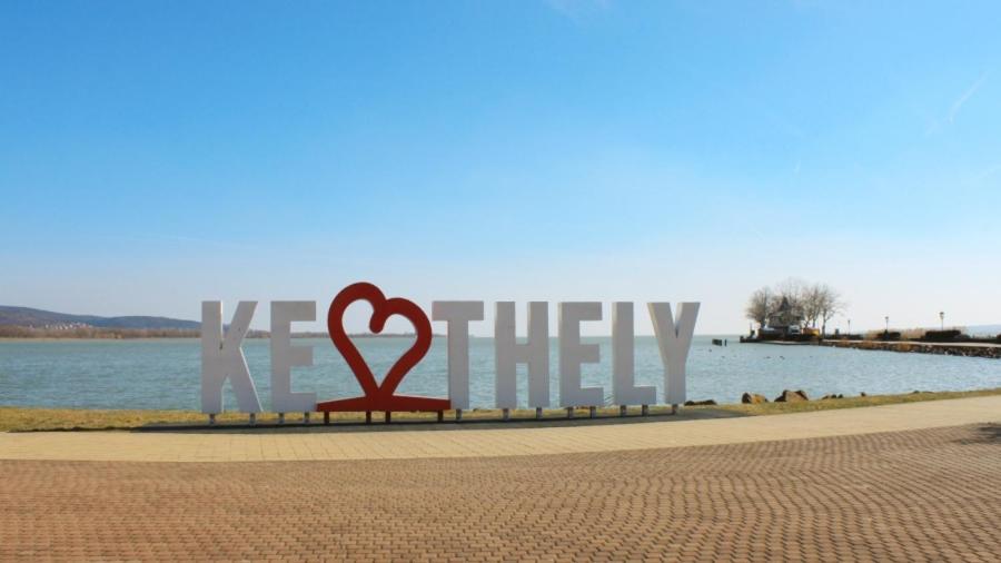 Luxury Apartments Keszthely Ngoại thất bức ảnh